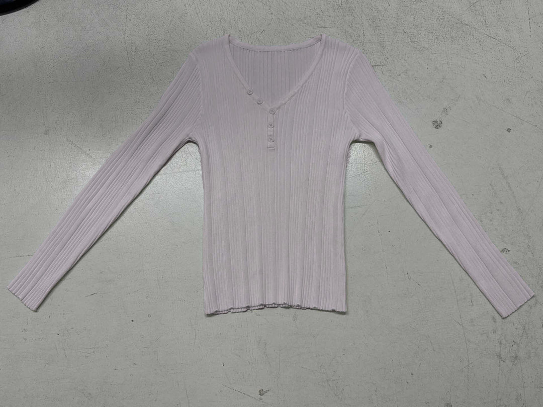 Women's fine-structured ribbed long sleeve with V-neck, Henley button placket, and tailored fit Mune Fashion