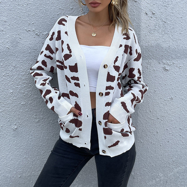Women's short-cut V-neck knitted cardigan with animal jacquard and pockets Mune Fashion