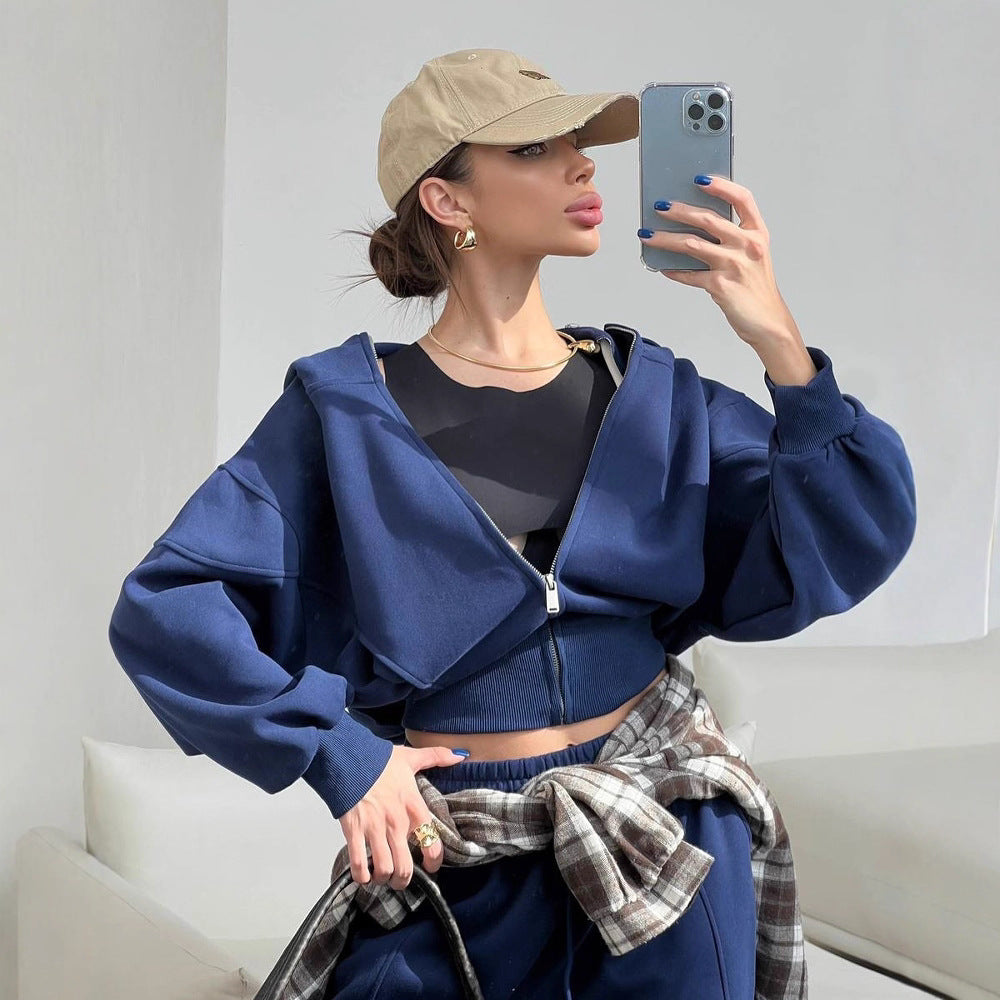 Ladies Two-Piece Loungewear Set with Short Zip Hoodie and High-Waisted Wide Jogging Pants Mune Fashion