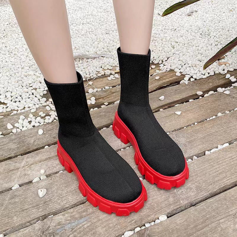 Women's knit ankle boots with sock-like shaft and distinctive profile sole Mune Fashion