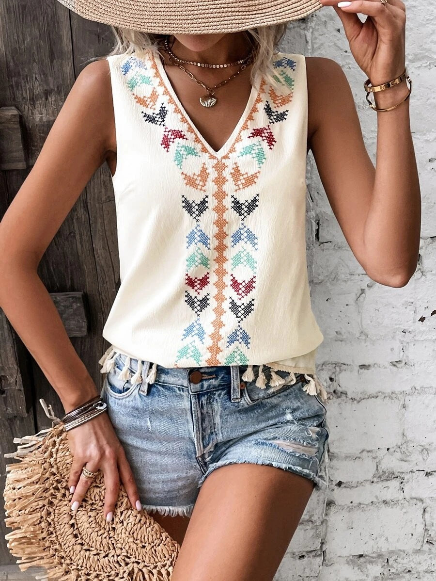 Women's Sleeveless Embroidery Top with V-Neck and Tassels Mune Fashion