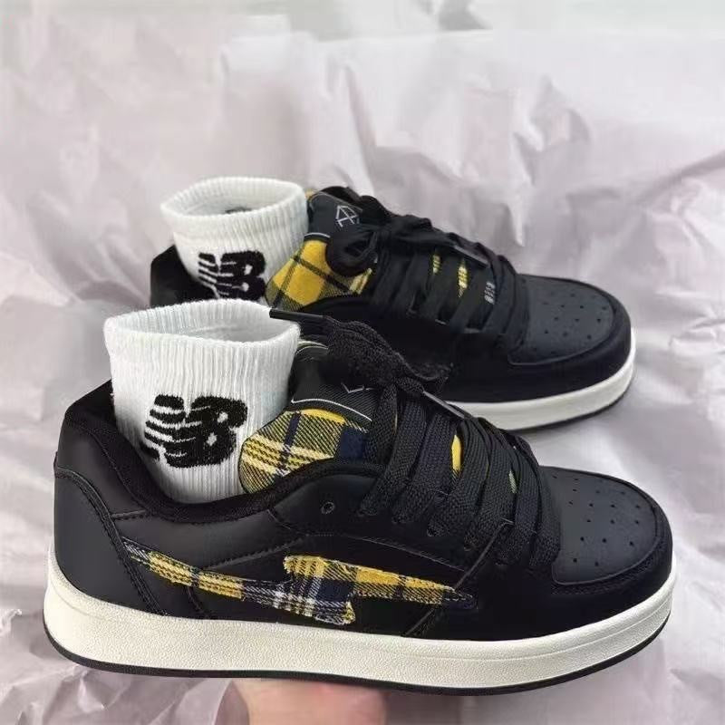Women's fashionable sneakers with graphic design and breathable surface structure Mune Fashion