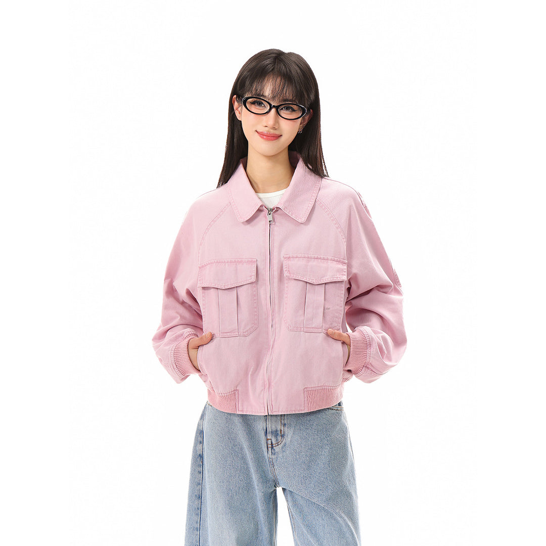 Women's cropped boxy bomber jacket made of cotton blend with flap pockets and full-length zipper Mune Fashion