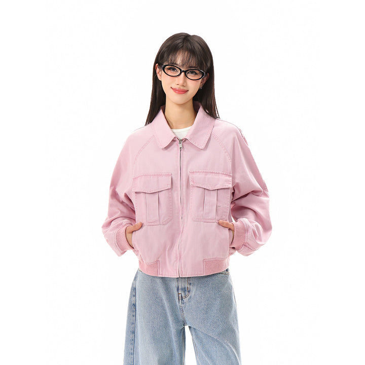 Women's cropped boxy bomber jacket made of cotton blend with flap pockets and full-length zipper Mune Fashion
