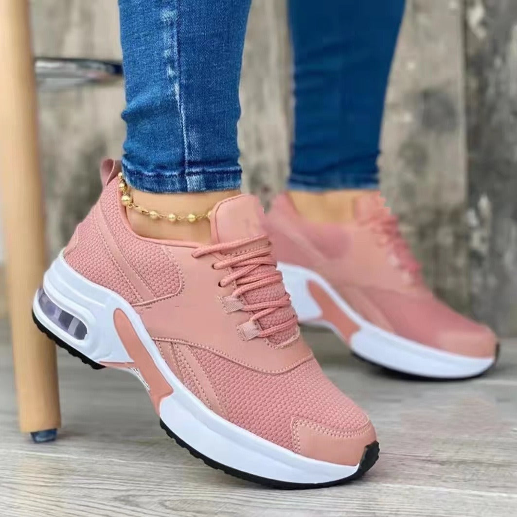 Women's sporty comfort sneakers with visible air cushioning, mesh fabric and leather-look panels Mune Fashion