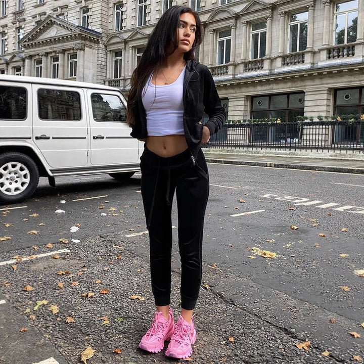 Ladies slim-fitting velour two-piece with hood zip and tailored drawstring jogging pants Mune Fashion