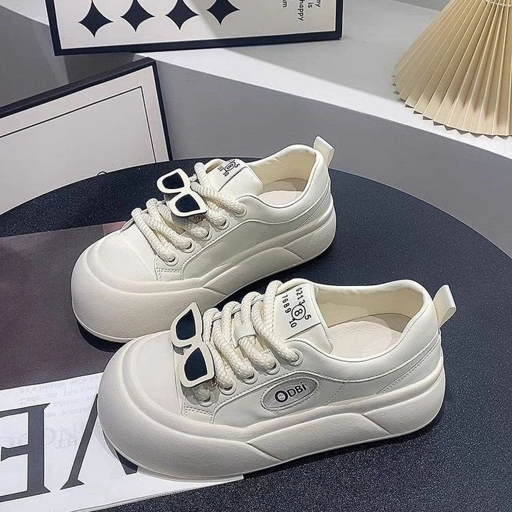 Women's stylish sneakers with unique details and high wearing comfort Mune Fashion