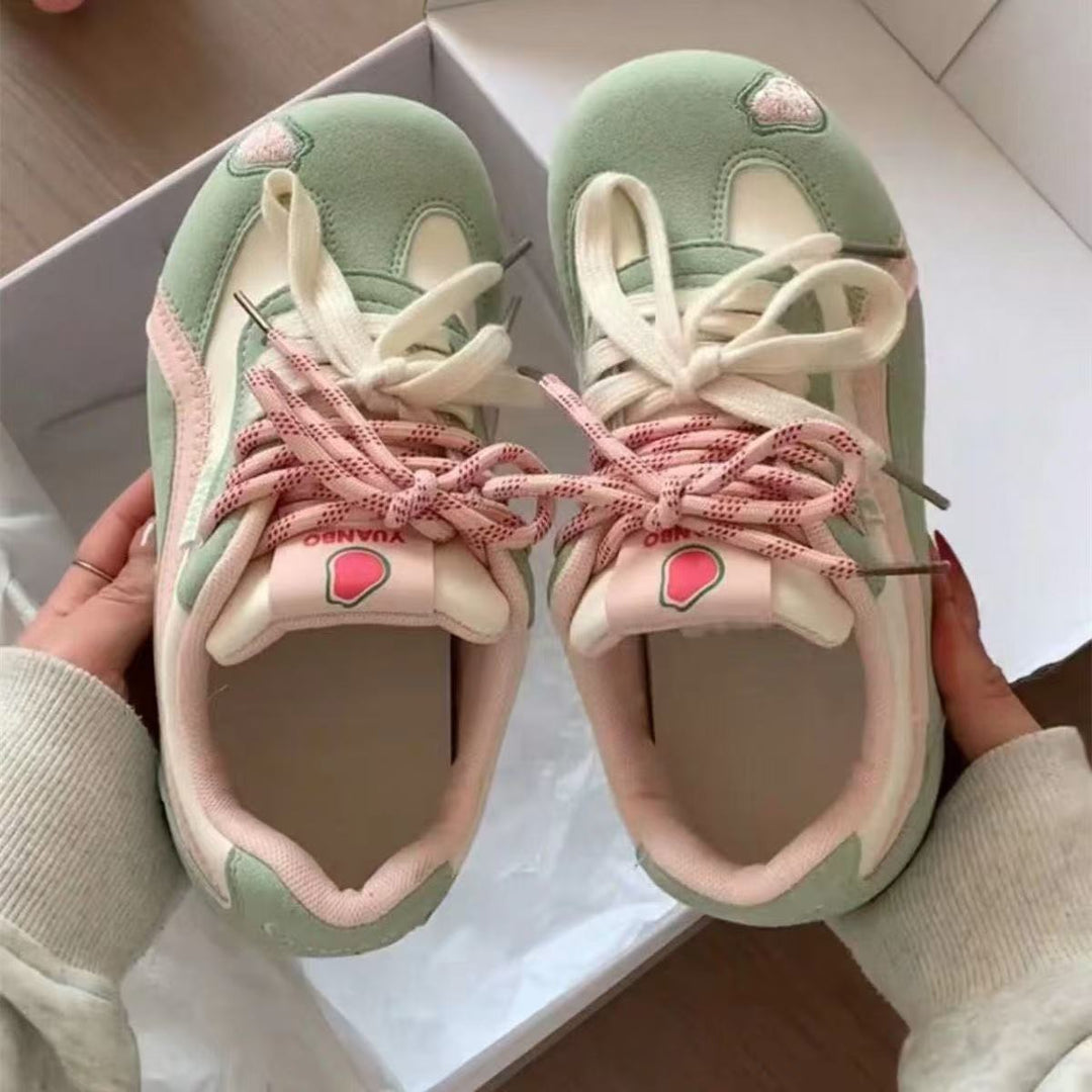 Women’s Retro Pastel Sneakers with Velvet Look, Padded Comfort Insole and Heart Patch Mune Fashion