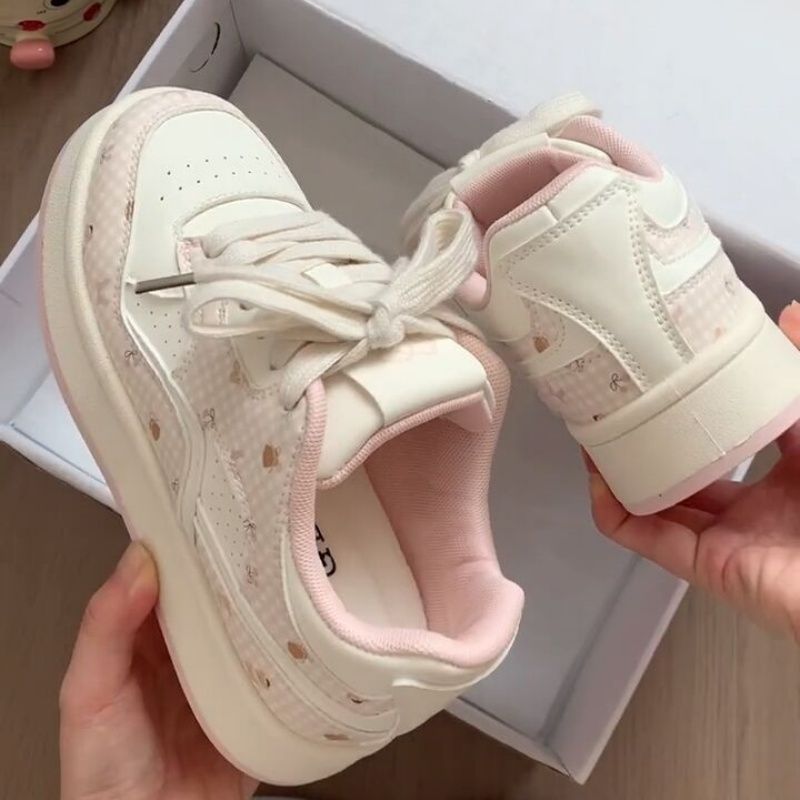 Women's Comfortable Leisure Sneakers with Floral Design Mune Fashion