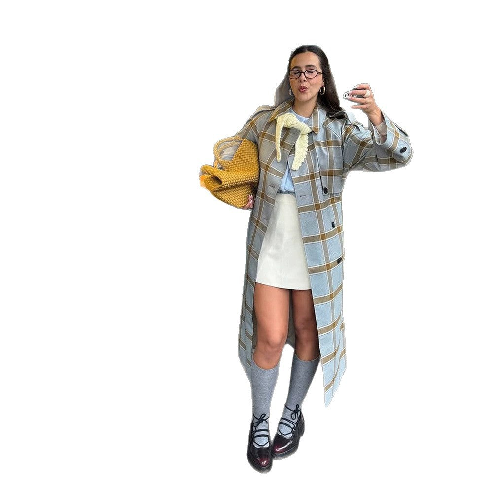 Women's long checkered coat in trench coat style with double button placket Mune Fashion