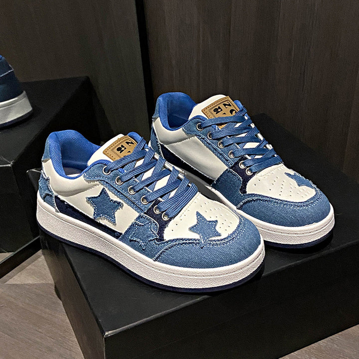 Women's plateau sneakers with star appliqués and padded inner lining Mune Fashion