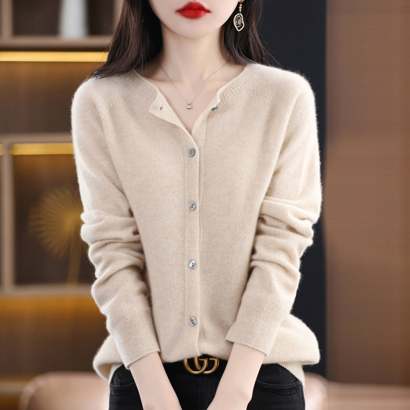Women's Short-Cut Cardigan in Mohair-Look with Round Neckline and Pearl Buttons Mune Fashion