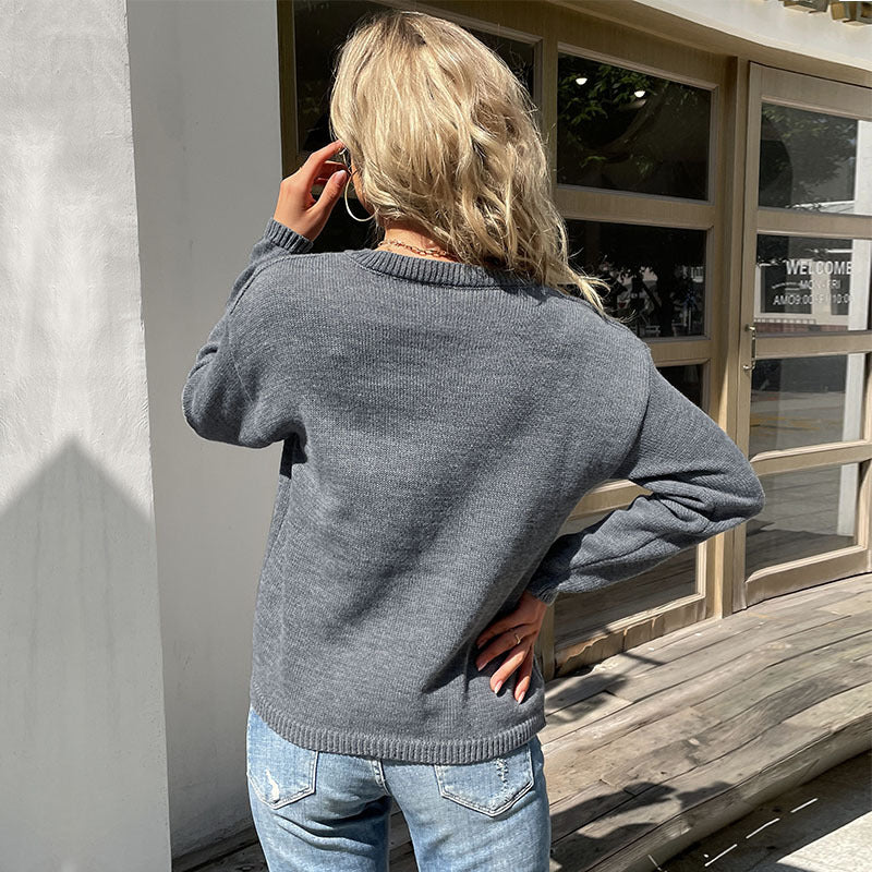 Women's fine knit sweater with round neckline and light oversized fit Mune Fashion