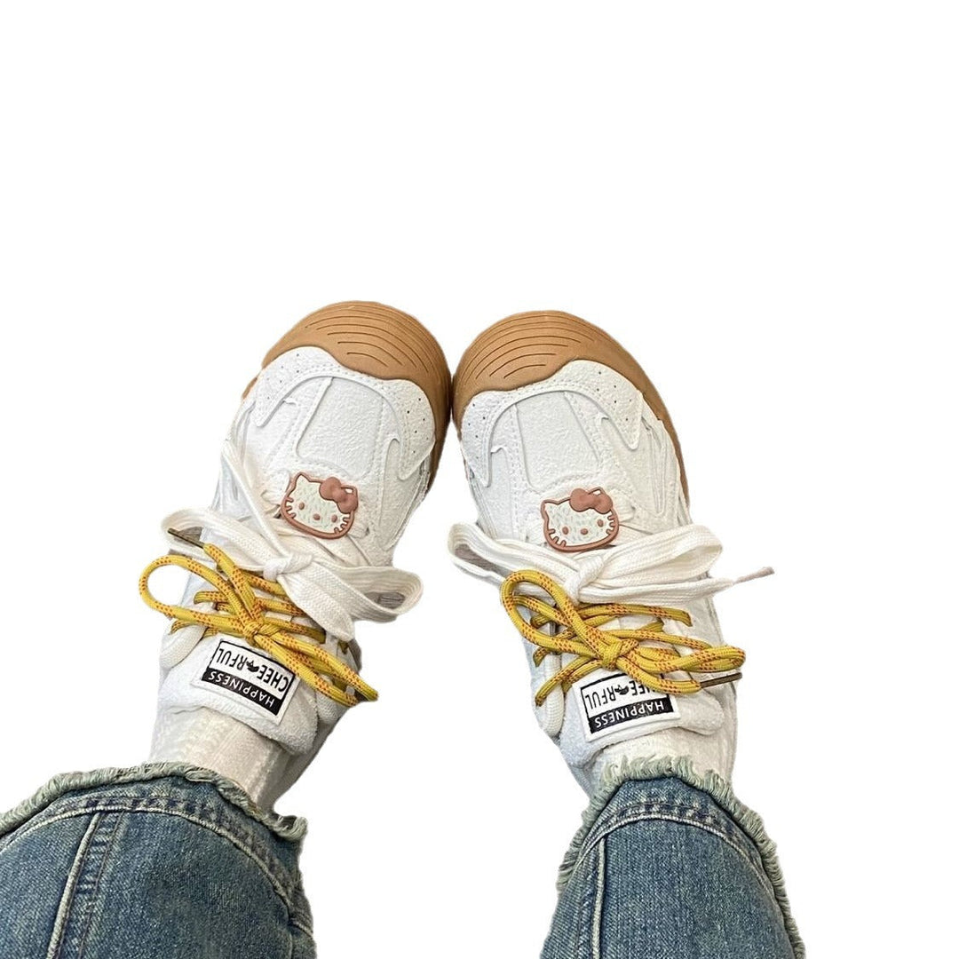 Ladies sporty sneakers with fashionable design and innovative cushioning Mune Fashion