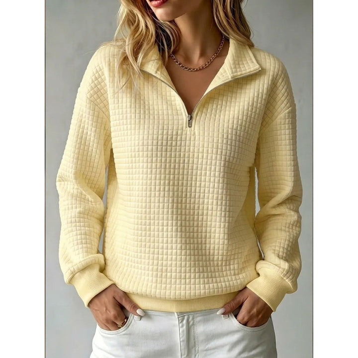 Women’s quilted sweatshirt with half zipper and tile structure Mune Fashion