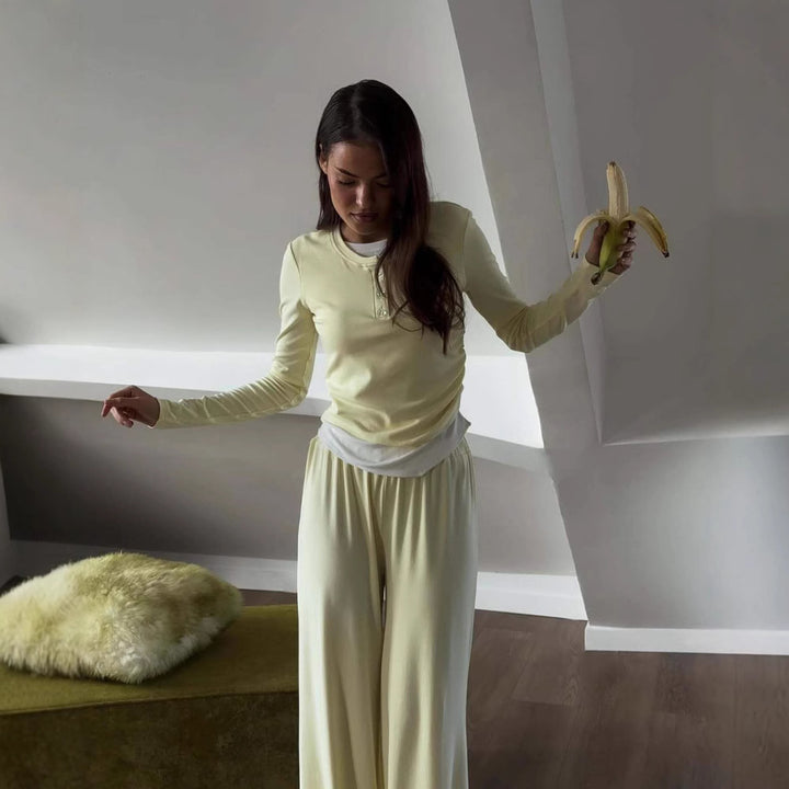 Women's loungewear set made of soft modal with Henley button placket and wide high-waist lounge pants Mune Fashion