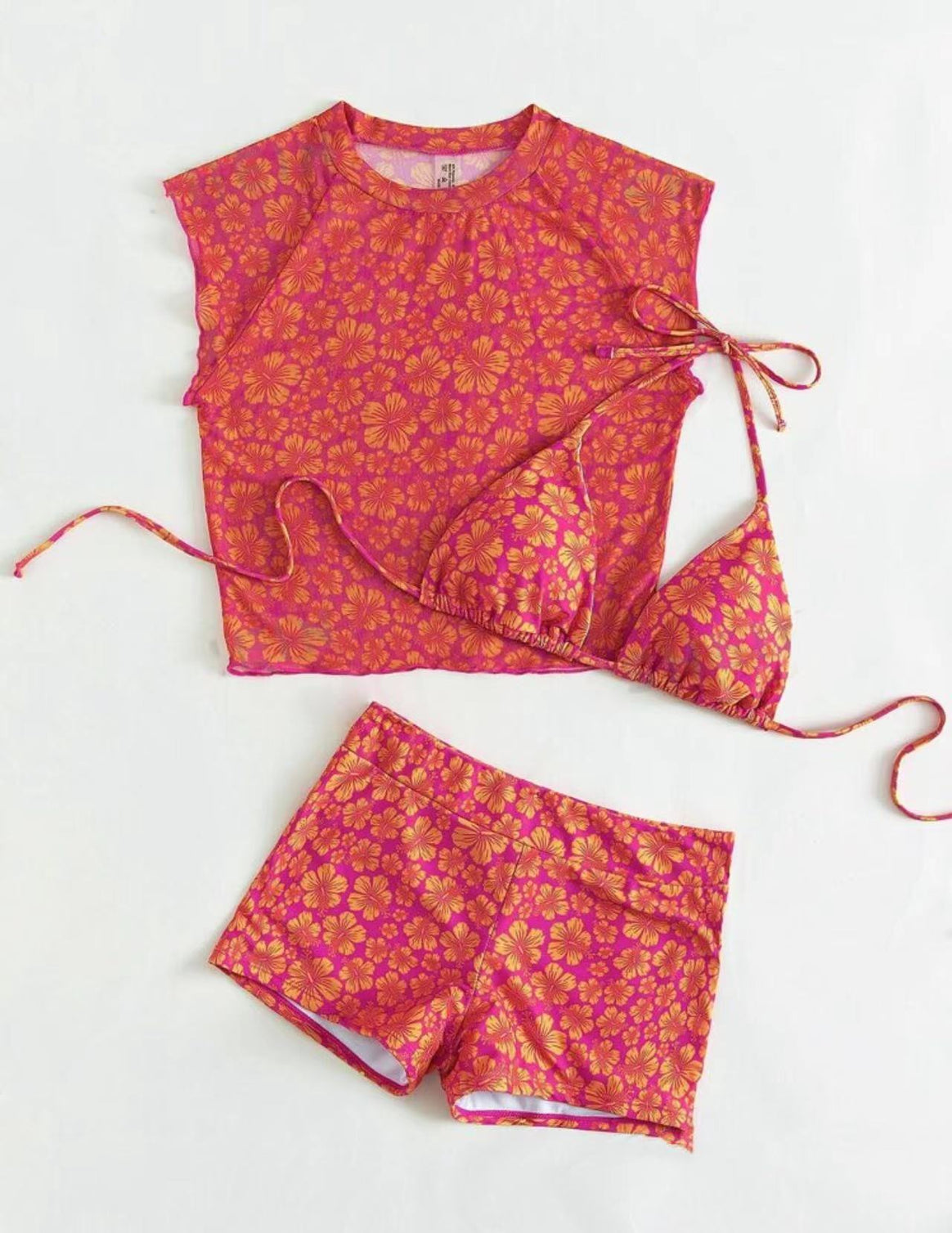 Women's bikini set with elegant top and trendy shorts Mune Fashion