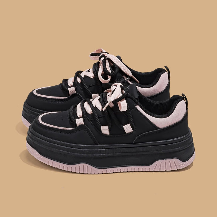 Women's platform sneaker in retro chunky look with two-tone EVA sole layering and padded comfort collar Mune Fashion