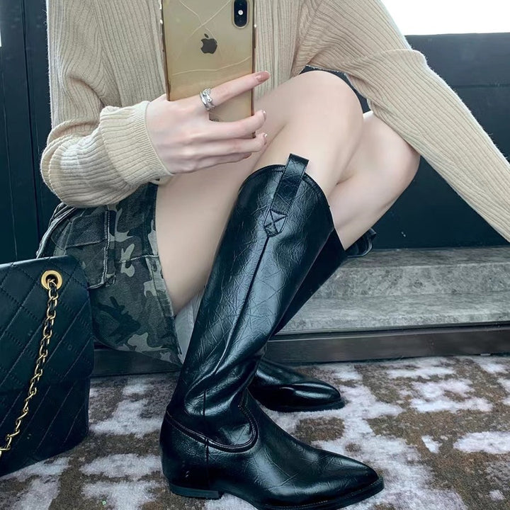 Women's Knee-High Western Boots made of Smooth Leather with Pointed Toe and Low Block Heel Mune Fashion