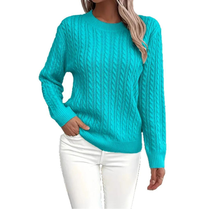 Women's fine knit cable pattern pullover with round neckline and fitted cut Mune Fashion