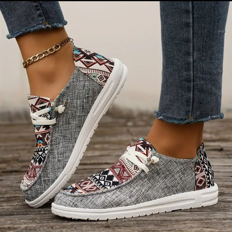 Women's lightweight espadrille sneakers with ethnic print, jute trim, and non-slip rubber sole Mune Fashion