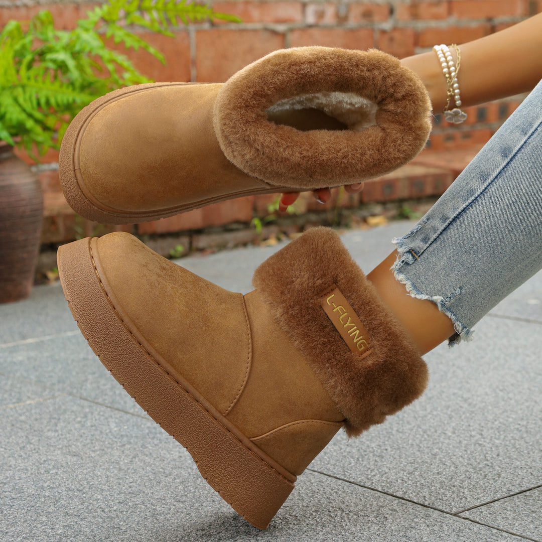 Women’s Warm Short Boots with Cozy Fur Cuff and Light Platform Sole Mune Fashion