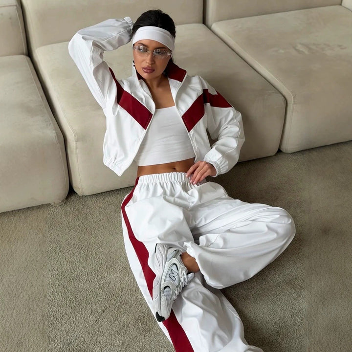 Women Two-Piece Track Set with Cropped Windbreaker and Wide Jogger Mune Fashion