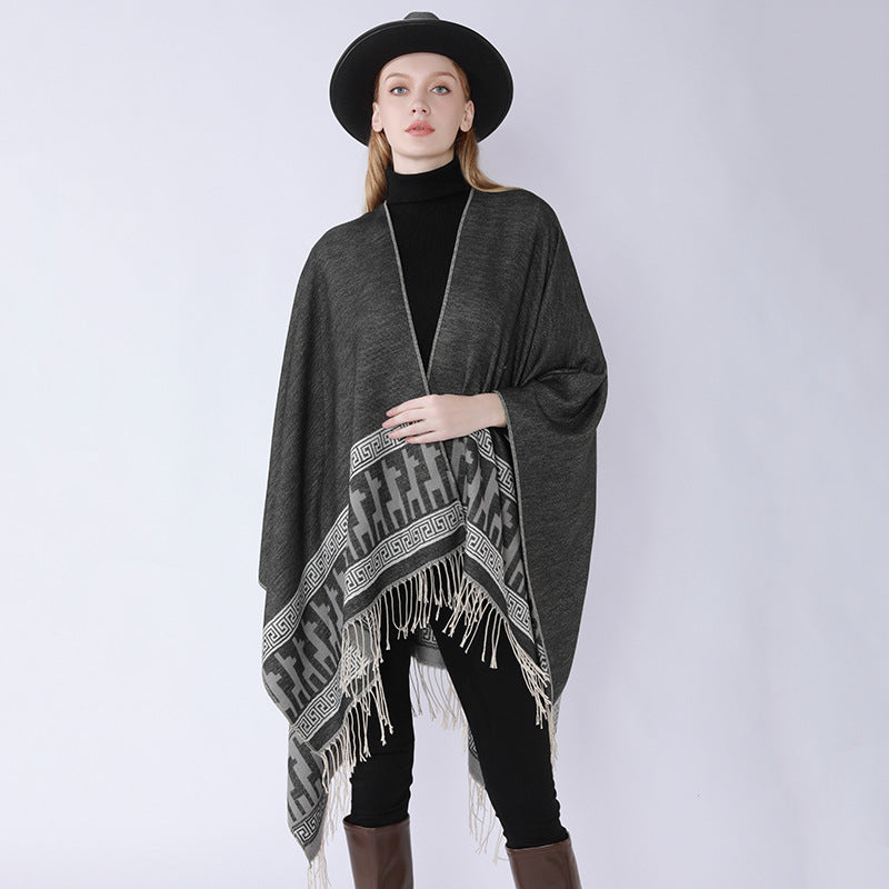 Ladies cape poncho made of fine wool blend with ornamental border edge and pointed hem Mune Fashion