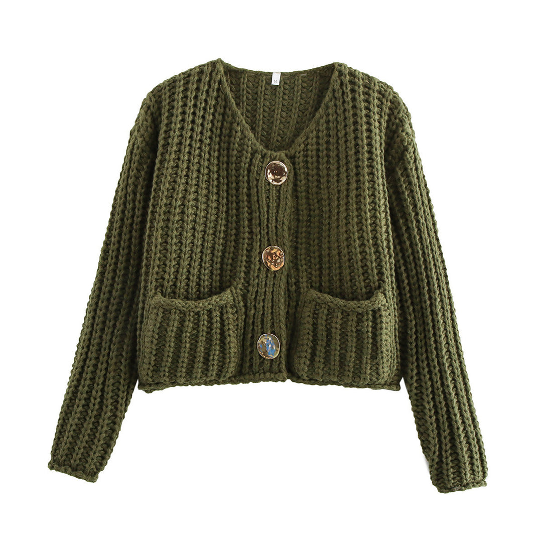 Ladies short cardigan in ribbed chunky knit with patch pockets and statement buttons Mune Fashion