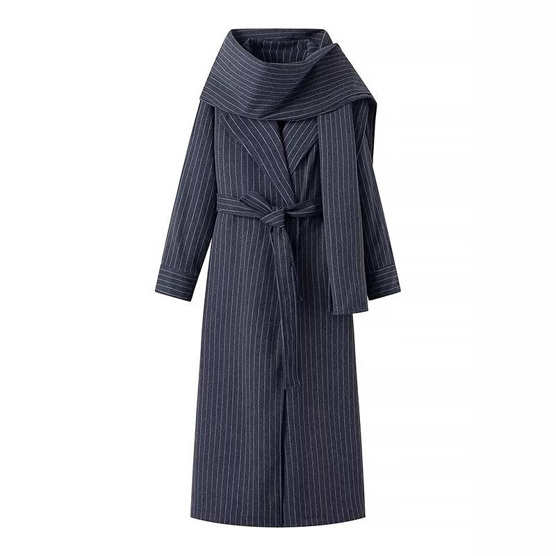 Women’s long coat with oversized shawl collar, belt at the waist and pinstripes Mune Fashion