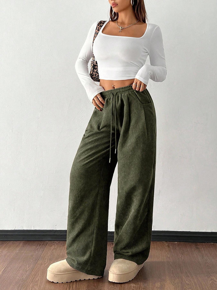 Ladies cord pants with wide leg, elastic waistband and drawstring Mune Fashion