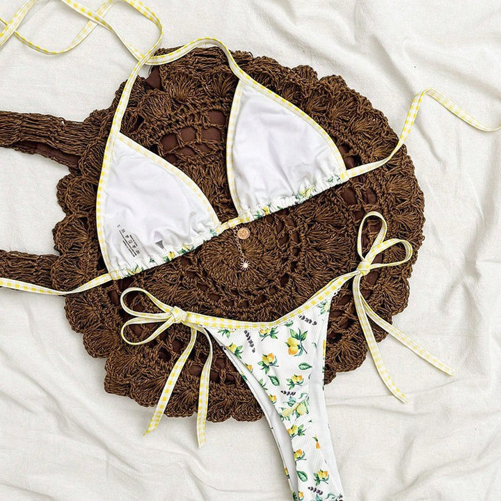 Women's triangle bikini with floral pattern and tie details Mune Fashion
