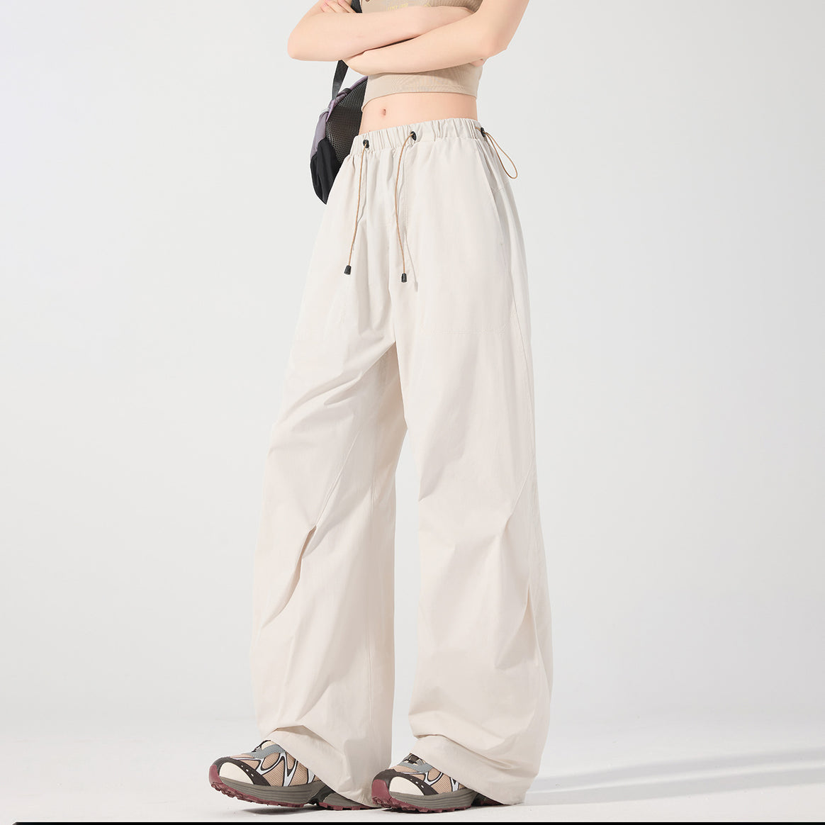 Women's wide technical cargo pants with drawstring waistband Mune Fashion