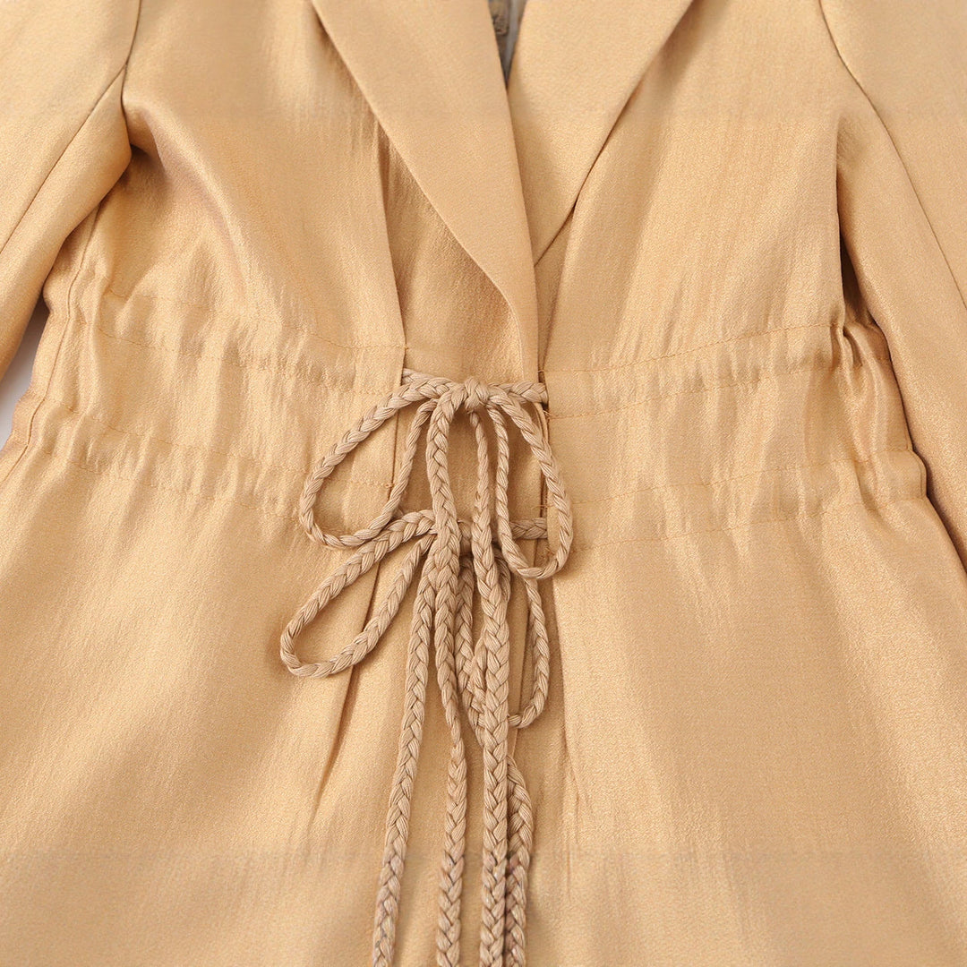 Ladies Tailored Satin Blazer with Drawstring, Revers Collar and Casual Silhouette Mune Fashion