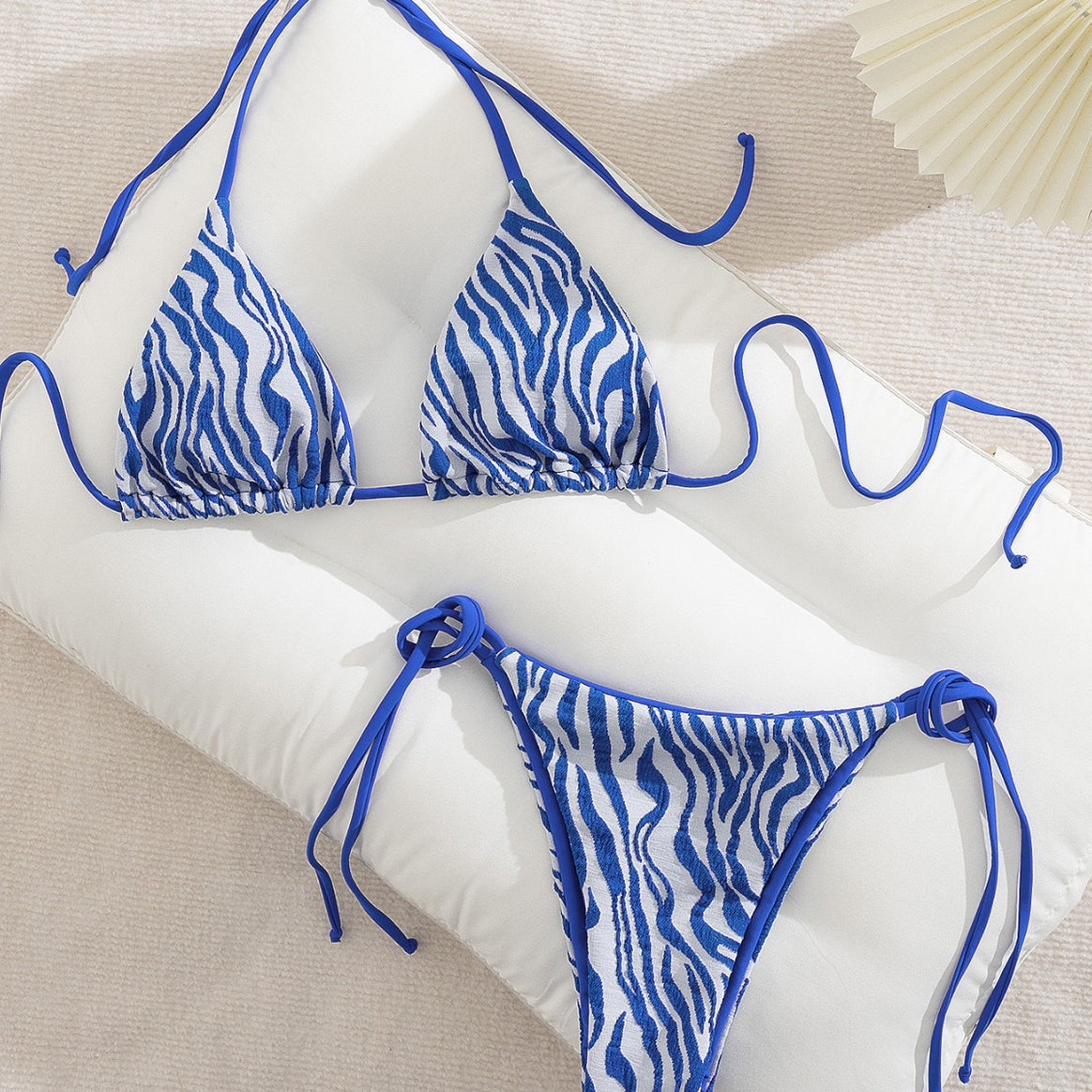 Women's triangle bikini with trendy zebra pattern and adjustable ties Mune Fashion