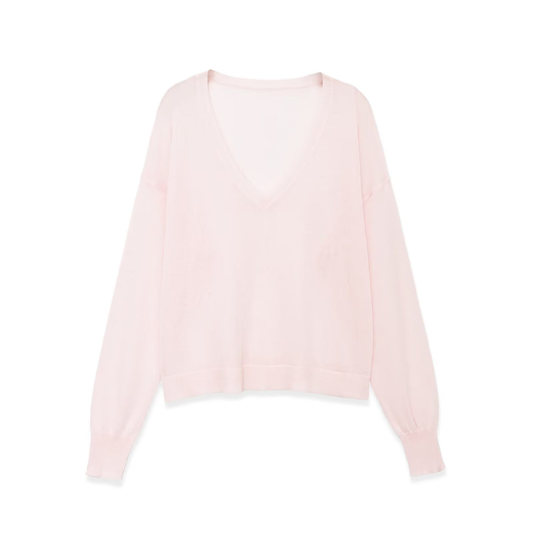 Women's oversized fine knit pullover with deep V-neckline and ribbed cuffs Mune Fashion