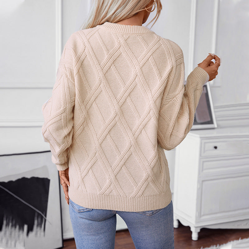 Ladies' chunky textured knit sweater with large diamond pattern, ribbed hem and round neck Mune Fashion