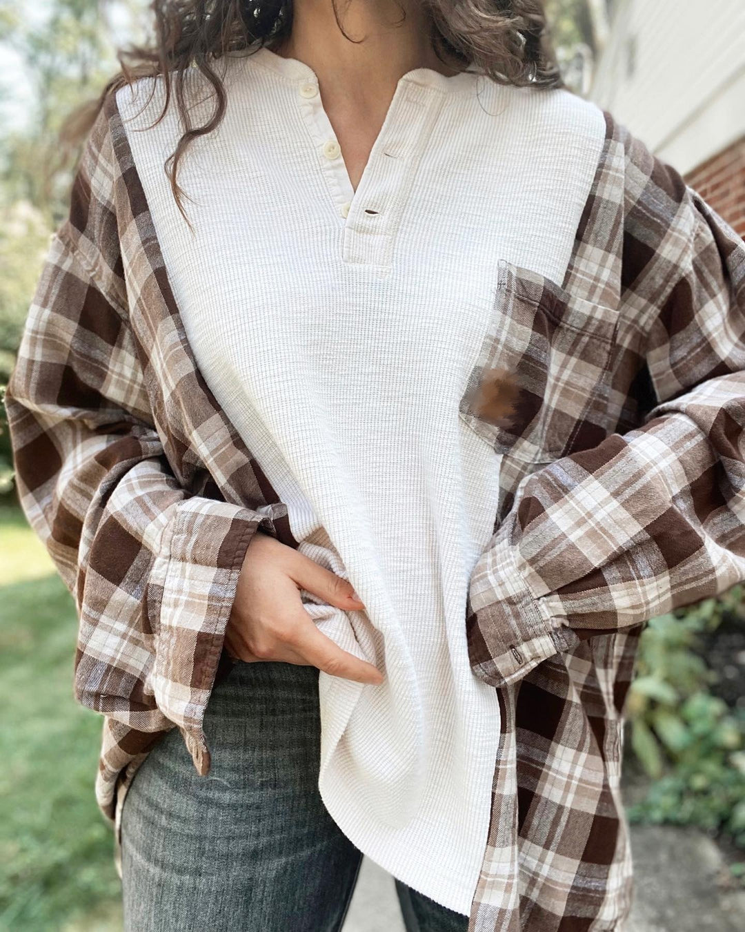 Women's checkered flannel overshirt with patch chest pocket, roll-up sleeves, and relaxed oversized fit Mune Fashion