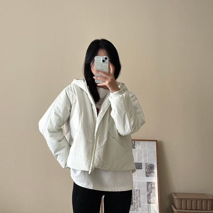 Women short cut light thermo hoodie jacket with oversized silhouette Mune Fashion
