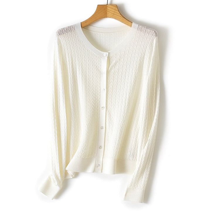 Women's fine knit cardigan with cable pattern, round neckline and button placket Mune Fashion