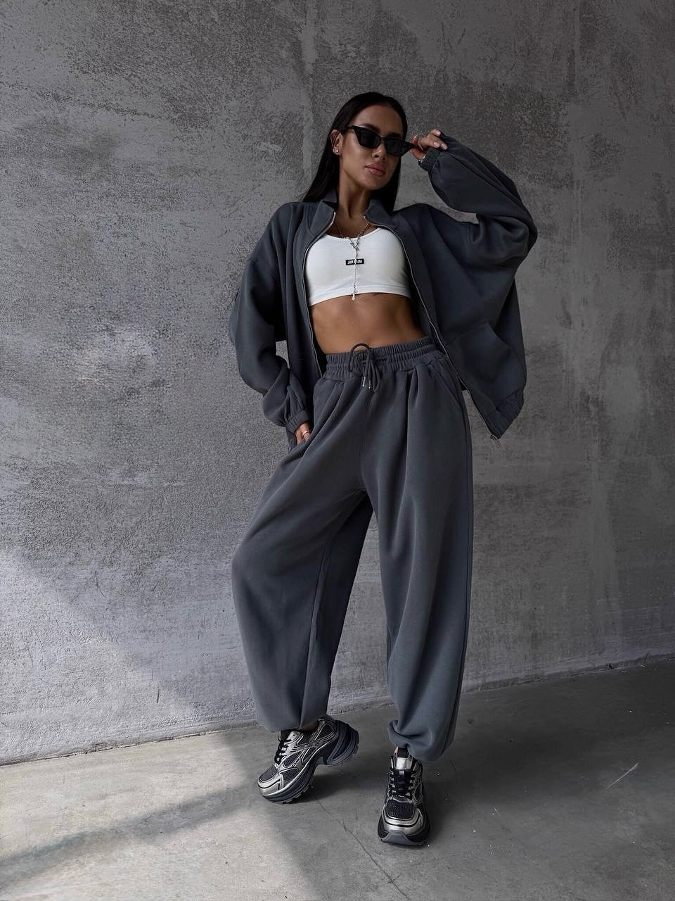 Women's oversized sweat set with zip-up jacket and wide joggers Mune Fashion