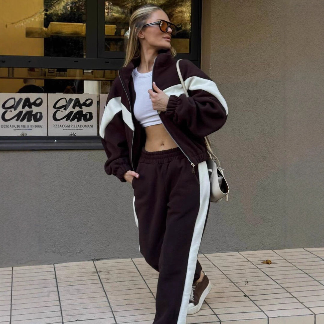 Women's Fleece Set Cropped Jacket with Zipper and Relaxed Jogging Pants Mune Fashion
