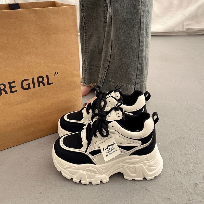 Women's Chunky Sneakers with trendy design and cushioning sole Mune Fashion
