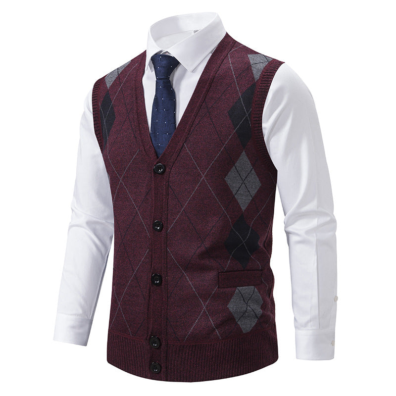 Men's sleeveless knitted vest with argyle pattern, teddy lining, and full button placket Mune Fashion