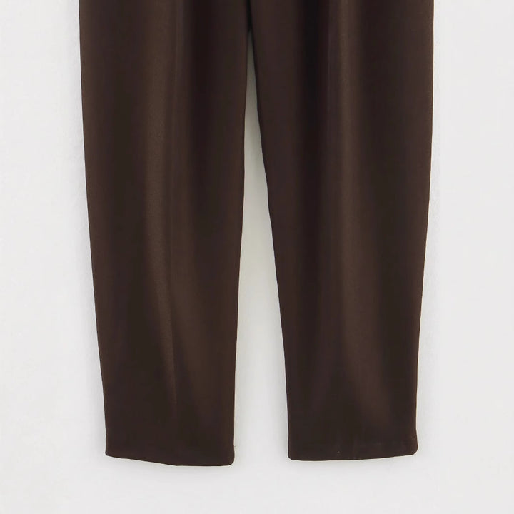 Ladies high-waisted suit trousers with crease and tapered cut Mune Fashion
