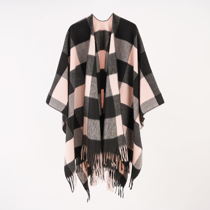 Women's Rectangle Poncho in Ruana Style made of Wool Blend with Large Checks and Fringed Hem Mune Fashion