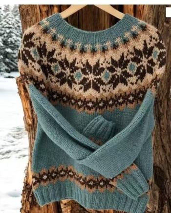 Women's Norwegian sweater made of wool blend with round neck and traditional Fair Isle yoke Mune Fashion