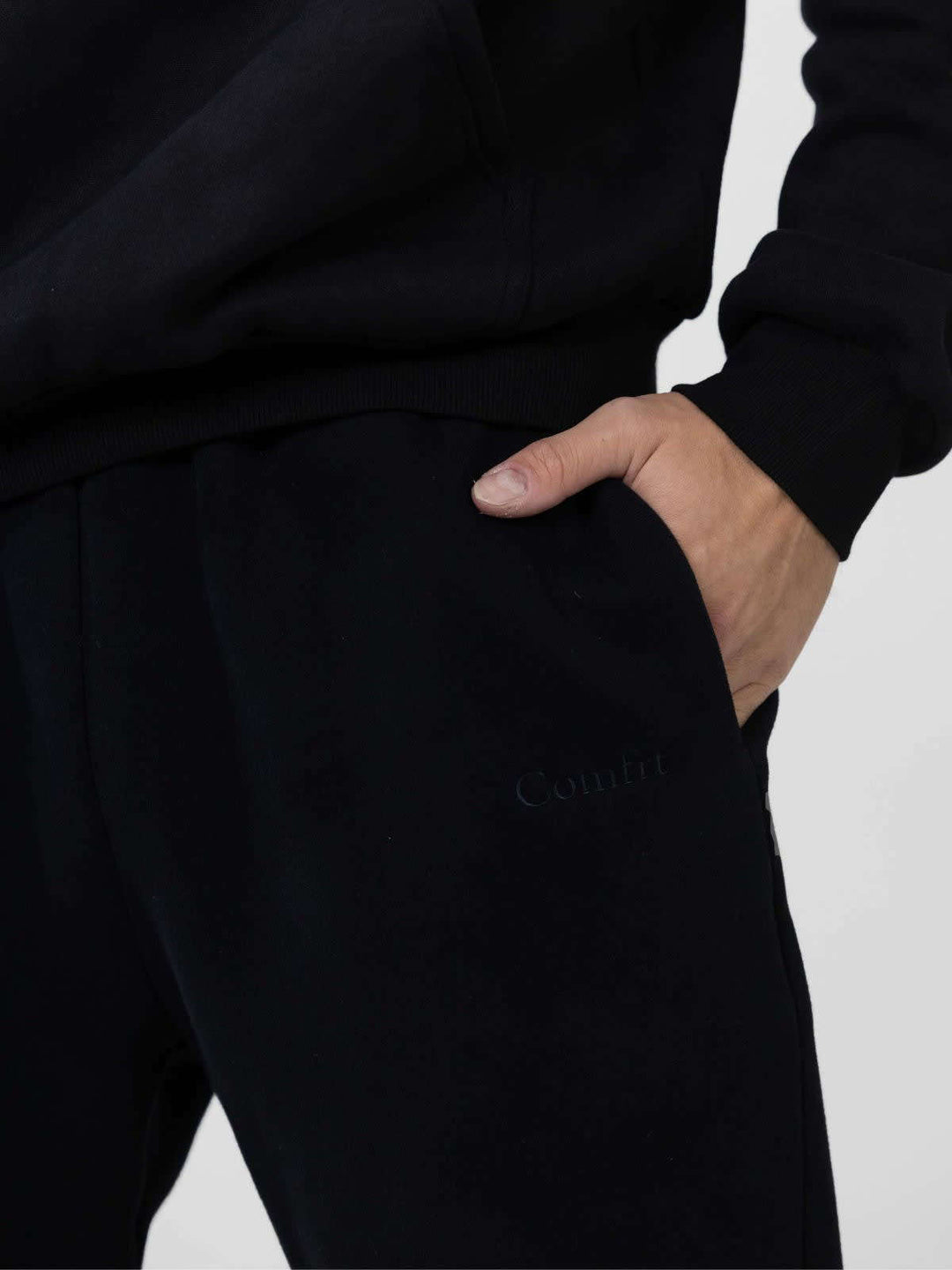 Women's casual sweatpants with high waistband, side pockets and elastic cuffs Mune Fashion