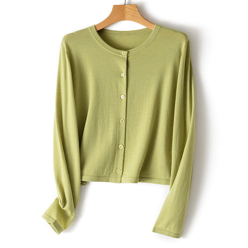 Women's lightweight short-cut fine knit cardigan with round neckline and button placket Mune Fashion