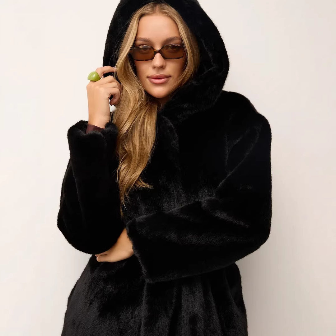 Women's short fitted faux fur coat with hood and tie belt Mune Fashion